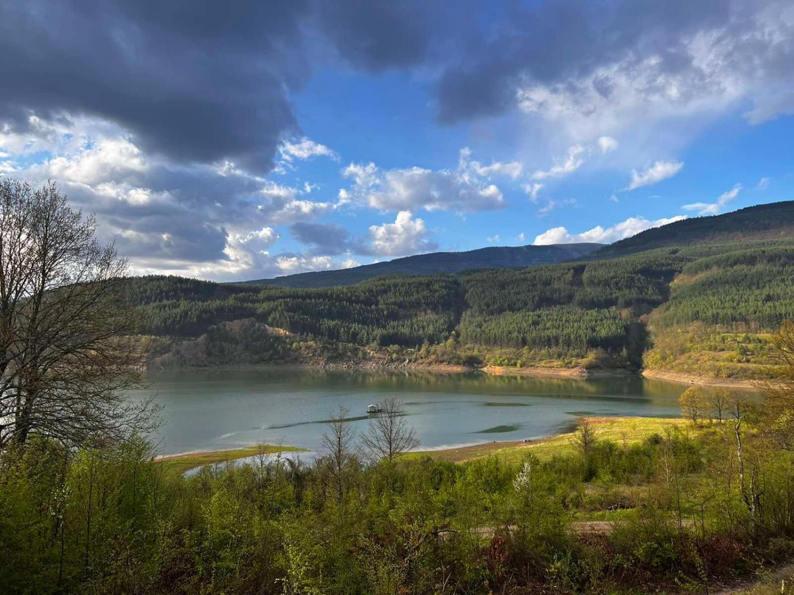 Zavojsko Jezero - Vila Jezero Пирот Экстерьер фото